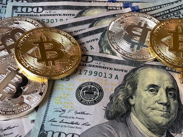 Read more about the article Crypto Profit & Tax Calculator — Estimate Gains & Tax 2025