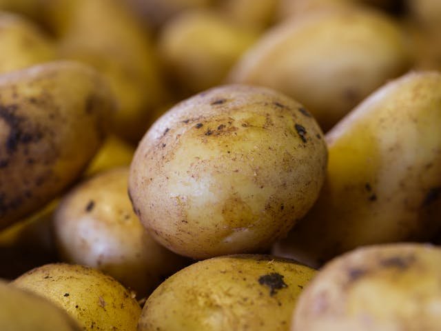 Read more about the article Russet Potato Nutrition: Calories, Potassium, Fibre & Smart Cooking Tips