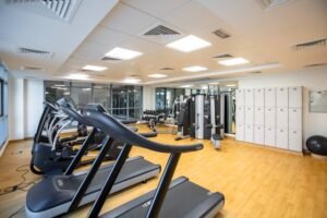 Read more about the article The Ultimate Guide to Treadmills: Benefits, Buying Tips, and Best Practices- 2025