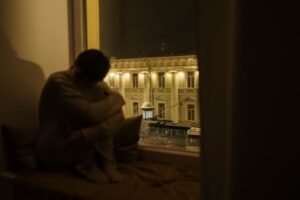 Read more about the article The Silent Struggle: Understanding Overthinking, Its Effects, and How to Break Free